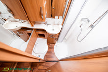 Ladda upp bild till gallerivisning, Hymer B 585