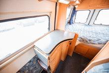 Lataa kuva Galleria-katseluun, Adria Twin