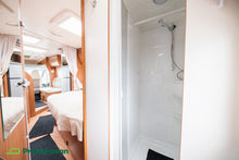 Lataa kuva Galleria-katseluun, Adria Coral S 680 ST Supreme