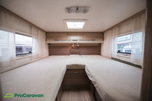 Lataa kuva Galleria-katseluun, Adria Matrix Axess M 680 SL