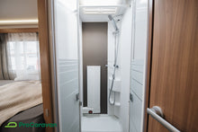 Lataa kuva Galleria-katseluun, Adria MATRIX PLUS 670 SL NORDKAPP *ESILLÄ TURKU CARAVAN SHOW