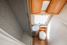 Lataa kuva Galleria-katseluun, ADRIA A697SG