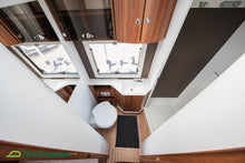 Lataa kuva Galleria-katseluun, Adria Coral Supreme S 670SLT