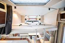 Lataa kuva Galleria-katseluun, Adria Matrix Supreme M 687 SL