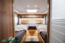Lataa kuva Galleria-katseluun, Adria MATRIX PLUS 670 SL NORDKAPP *ESILLÄ TURKU CARAVAN SHOW