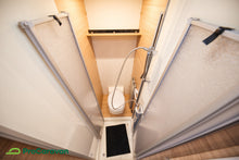 Lataa kuva Galleria-katseluun, Dethleffs Camper Snow