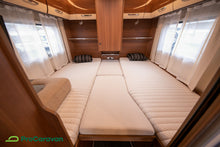 Ladda upp bild till gallerivisning, LMC Cruiser T732