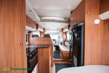 Lataa kuva Galleria-katseluun, Adria Matrix M650 SF