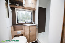 Lataa kuva Galleria-katseluun, Adria CORAL AXESS S 670 SLT