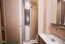 Lataa kuva Galleria-katseluun, Adria ADORA