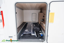 Lataa kuva Galleria-katseluun, Adria Matrix Axess M 680 SP