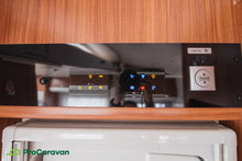 Lataa kuva Galleria-katseluun, Adria Matrix M650 SF