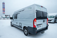 Ladda upp bild till gallerivisning, Roadcar VAN R 600