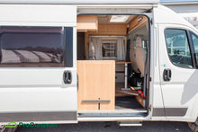 Lataa kuva Galleria-katseluun, ADRIA TWIN