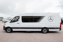 Ladda upp bild till gallerivisning, Mercedes-Benz Retkeilyauto