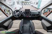 Ladda upp bild till gallerivisning, ROAD CAR R 640