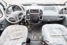 Lataa kuva Galleria-katseluun, Adria Twin