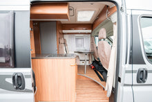 Lataa kuva Galleria-katseluun, Adria Twin 600 SP