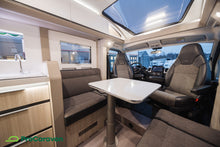 Lataa kuva Galleria-katseluun, Adria Compact DL Supreme