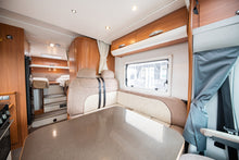 Lataa kuva Galleria-katseluun, Adria Matrix M 680 SL