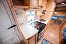 Lataa kuva Galleria-katseluun, Adria CLASSICA