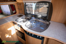Ladda upp bild till gallerivisning, Dethleffs CAMPER