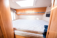 Lataa kuva Galleria-katseluun, Adria Coral S 680 SP