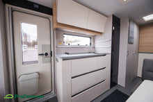 Lataa kuva Galleria-katseluun, Adria ADORA