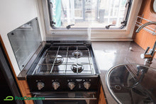 Lataa kuva Galleria-katseluun, Adria Matrix M 680SP