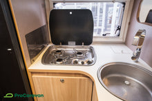 Lataa kuva Galleria-katseluun, Adria Matrix Axess M 680 SP