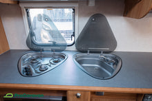 Lataa kuva Galleria-katseluun, Adria Classica