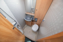 Lataa kuva Galleria-katseluun, Burstner Marano