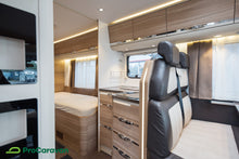 Lataa kuva Galleria-katseluun, Adria CORAL AXESS S 670 SLT