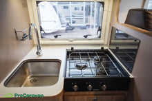 Lataa kuva Galleria-katseluun, Adria Matrix Axess M 680 SL