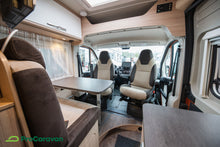 Ladda upp bild till gallerivisning, ROAD CAR R 640