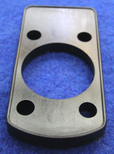 Lataa kuva Galleria-katseluun, Ulko-oven lukon korokelevy 7mm musta