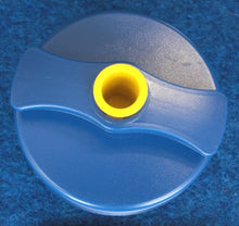 Lataa kuva Galleria-katseluun, Vesisäiliön läpiviennin korkki sininen