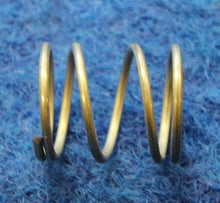 Lataa kuva Galleria-katseluun, Kytkentänastan jousi AK10