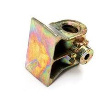 Lataa kuva Galleria-katseluun, Nurkkatuen mutteri 20x4, 17mm korvat 20x4mm, kiinnityskorvat 17mm