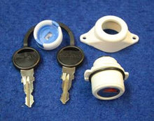 Lataa kuva Galleria-katseluun, Thetford veden täyttöläpiviennin lukko C200