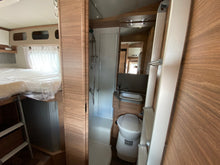 Ladda upp bild till gallerivisning, Weinsberg CaraCompact Suite MB 640 MEG EDITION [PEPPER]

