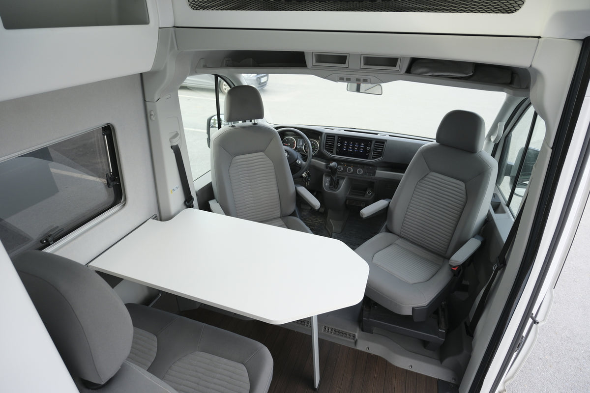 Volkswagen Grand California  680