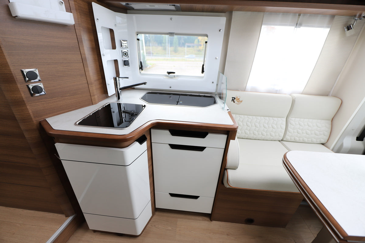 Rapido 696F R65 Edition