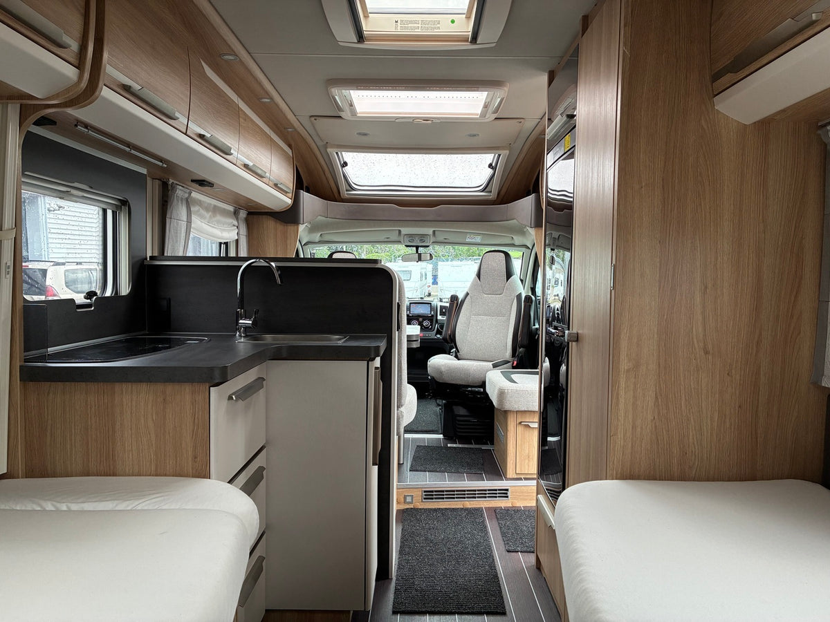 KNAUS SKY TI 700 MEB Platinum Selection