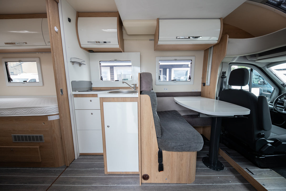 CI Elliot 82 XT