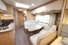 Lataa kuva Galleria-katseluun, Knaus Südwind 60 Years
