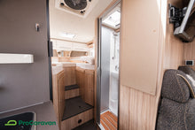 Lataa kuva Galleria-katseluun, Hymer MLI 570 60 Years
