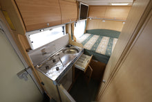 Lataa kuva Galleria-katseluun, Dethleffs Globebus T001
