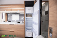 Lataa kuva Galleria-katseluun, Adria 673 PK

