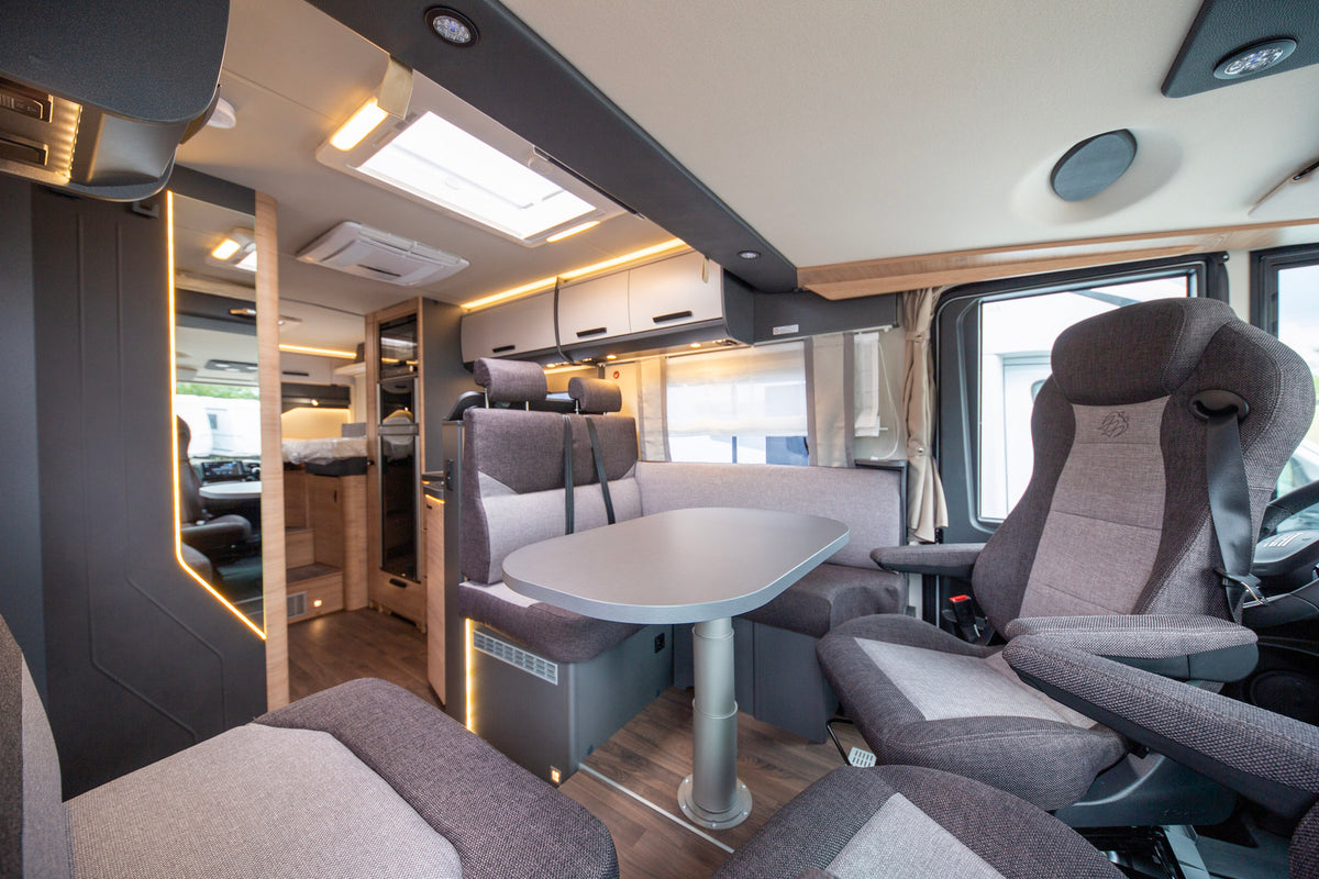 Knaus Live I 700 MEG